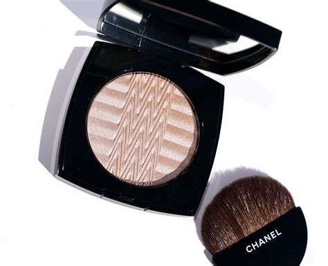 Chanel skin highlighter